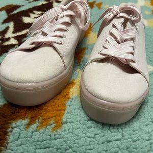 H&M pink suede like tennis shoes